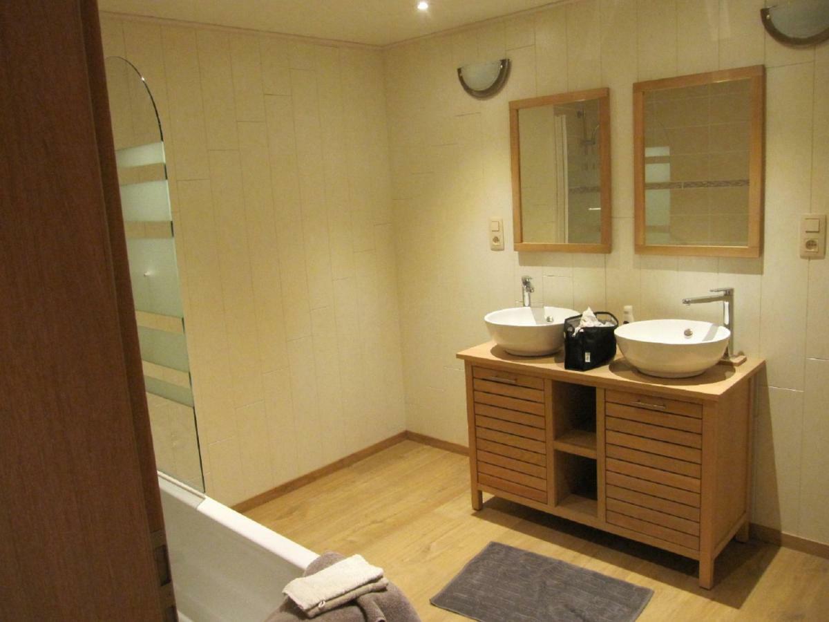 Le Relais De La Houille Villa Sart-Custinne ภายนอก รูปภาพ